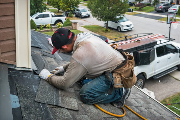 Professional Flat Roof Repair technician working in Woodbury, NJ